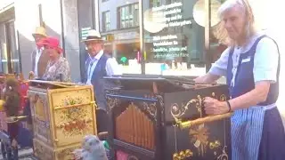 Chatzeb&uuml;si-L&auml;ndler - gespielt auf Drehorgel durch Andrea Leuzinger am DrehorgelTreffen in Winterthur