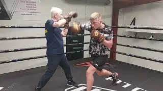 How to Throw A Cross | 200 fight Veteran Boxer Shares his Experience