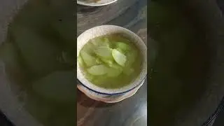 Masak gulai ikan salai motan dan goreng ikan asin nila dicampur bawang 