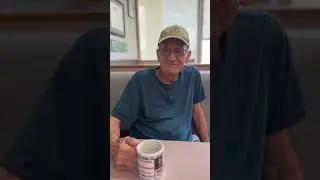 Local diners ROCK 🥰Hope this inspires you to make new friends