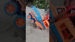 #toyvehiclestime #farmequipment #toyslovers #toycars #toys #toysinfield #toytractors