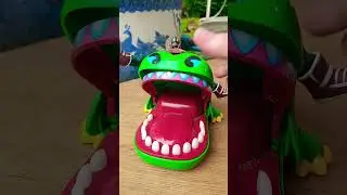 what is the meaning Of R? #shortvideo #toys #alltoys #giantalligator #shortsfeed