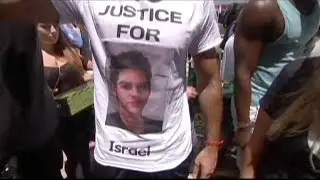 US: vigil for 18 year old graffiti artist killed by police stun gun