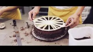 Konditor-Azubi bei der B&auml;ckerei-Konditorei Padeffke