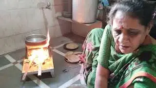 આજની રેસીપી રીંગણા નો ઓળો બાજરા ના રોટલા સબ્સ્ક્રાઇબ કરો અમારી ચેનલ ને શેર કરો તમારા ગ્રુપ માં 