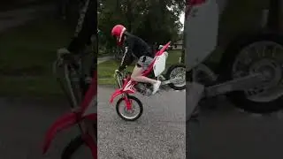 Danny Duncan Crashes Dirtbike doing a stoppie