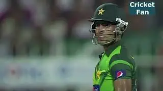 Mitchell Starc  Vs Umar Akmal Full Maiden Over Terrific Fast Bowling
