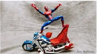 TOYBIZ 2002 Spiderman WEB CYCLE