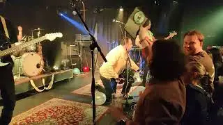 How to open a show! - 
