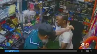 Bodega workers charged after stabbing, killing man who attacked him behind counter