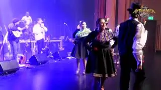 Antumarka 25 A&ntilde;os   Cholita Traicionera  Junto a Arrebol