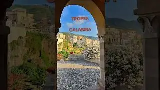 WOW much better than Amalfi? Tropea, Calabria is a hidden gem! 💯❣️ #calabriaitaly #hiddengems