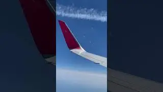 Closer view of airplane contrails (emissions) #contrails #airplane #aeroplane #space #sky #emission