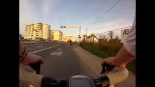 Scooter 50ccm vs. Pinarello PrinceSL