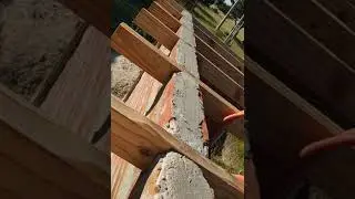 Como amurar tirantes de techo de chapa en pared de ladrillo vista o rasado. Hacer techo de chapa.