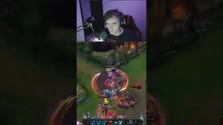 Быстрые ноги пи9ды не получат #LeagueOfLegends #RiotGames #Riot #MOBA #Twitсh #Streamer #Стример