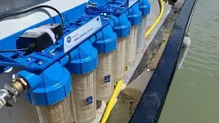 Barge Anneke's water filtration system