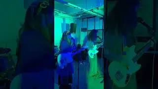 NEW LORE - TRAFFIC (Live at The Astbury)