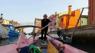 Voga Veneta a un remo, rio di Burano