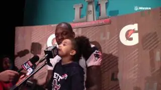 Martellus Bennett's Daughter Crashes His Super Bowl LI Press Conference | NFL
