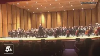 Fort Smith Symphony plays the Ukrainian national anthem during concert
