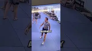 Er versuchte, seinen Trainingspartner zu l&auml;hmen&hellip; Die Quittung kam sofort.