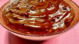 Вкусная шоколадная паста с орешками!Delicious chocolate spread with nuts!
