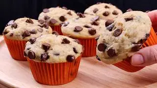 Only Simple Ingredients &mdash; Banana Chocolate Chip Muffins