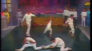 TOCATA A TODO BREAK FASE2 F2-B01-GRUPO (BREAK GROUND - FRESH MASTHERS)
