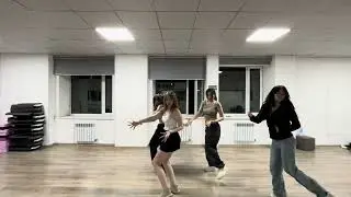 Whiplash- Aespa | StepByStep