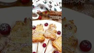 Puff Pastries &laquo;Christmas Trees&raquo;