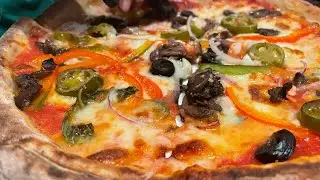 Best PIZZAS In Bangalore | Italian Wood Fired Pizza | South Forum Mall | Brik Oven Restaurant 