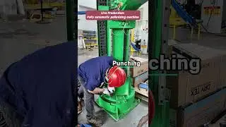 Column palletizer machine