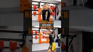 NEVER punch like this in Muay Thai!!!  #muaythai #mma #martialarts #fightsports