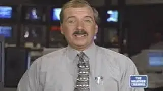 Weather Channel clips 4 AM - 6 AM Thursday August 27 1998 - Hurricanes Bonnie/Danielle/Howard