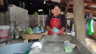 Mi mamá me sorprende con varias prendas de ropa para mi bebé, así lo lavo a mano como me enseño