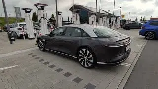 Европа, зарядка от 39 центов, любой электромобиль, до 350 киловатт. Ссылки в описании.