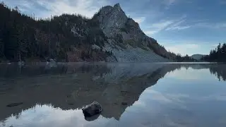 1 Hour of Peace at Lake Valhalla &ndash; Relaxing Nature Sounds | No Loop | Chilly October Morning PNW 4K
