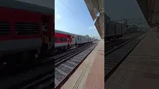 22970 Banaras Okha SF Express  #westernrailways