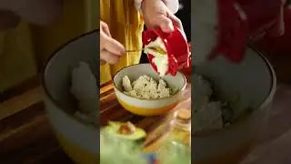 Cottage cheese with avocado