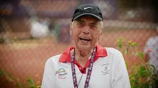 100-летний Генри Янг примет участие в индивидуальном чемпионате мира ITF Masters 2023 года на Май...
