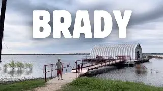 Exploring Brady, Texas: Country Music Museum, Creepy Antiques & Gun Range!