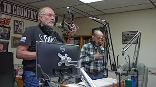 'A simple gesture': Roundup radio hosts now reciting Pledge of Allegiance daily