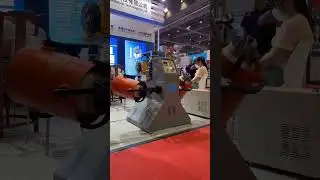 Three dimensional Mixer for Diamond Powder and Metal Powder