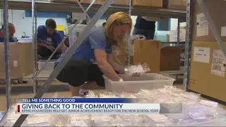 Accounting firm volunteers help students with future careers