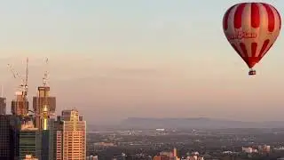 Hot air balloon flights over Melbourne City by Balloon Man