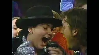 Extra Jovenes - Fan club Michael Jackson v/s Alejandro Sanz (1997, CHV)