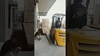 Forklift Magic on 28st May! Smooth unloading Skills 💪 #Shorts