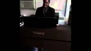 Playing on Roland Vk-88 /Leslie 3300