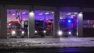 [abendliche winterliche Wachausfahrt/Lichthupengru&szlig; von DLAK!] Kurzzug Berufsfeuerwehr Greifswald